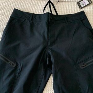 Under Armour Men's Black Cargo Pants